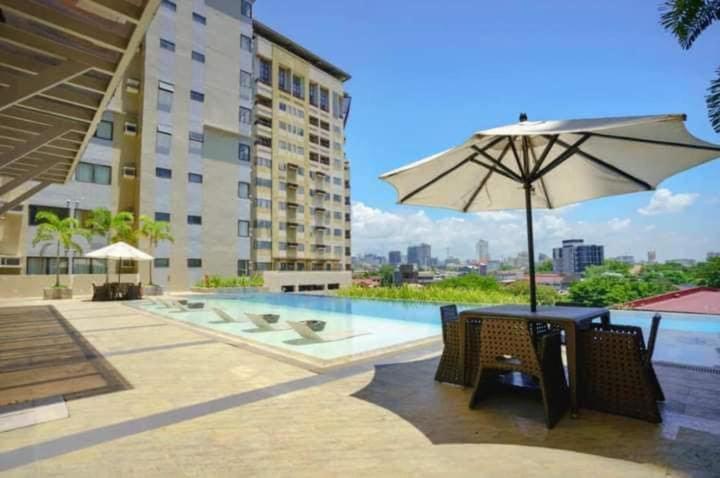 Apartment 1426 Family Staycation For 8 Pax