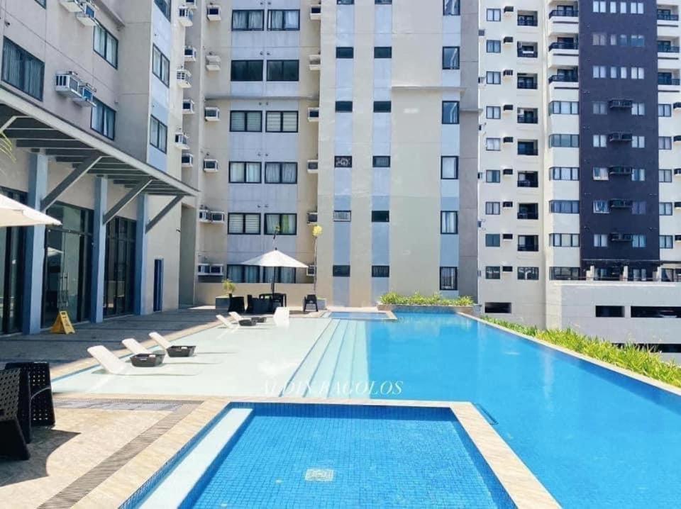 1426 Family Staycation For 8 Pax Cebu