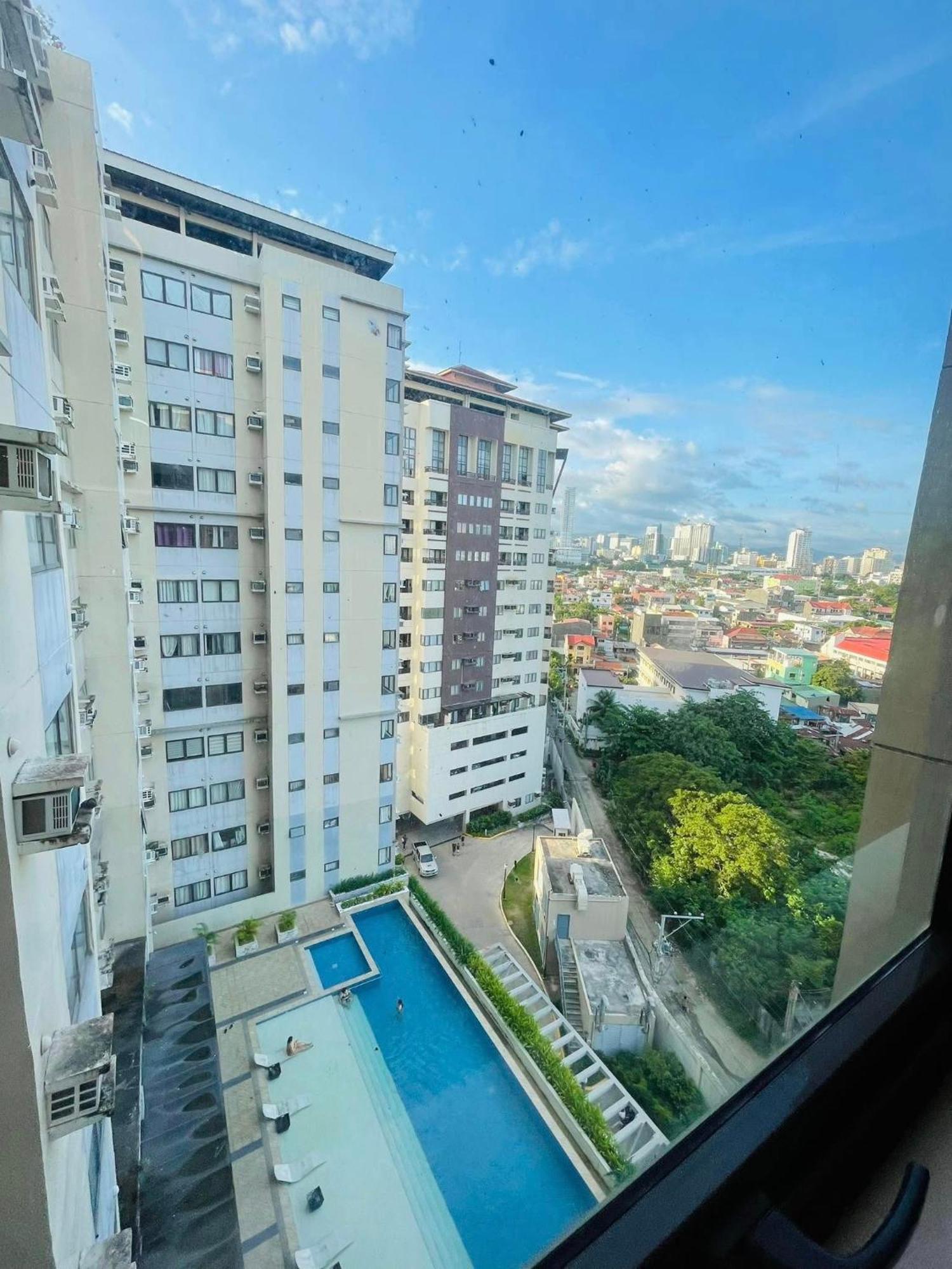 1426 Family Staycation For 8 Pax Apartment *